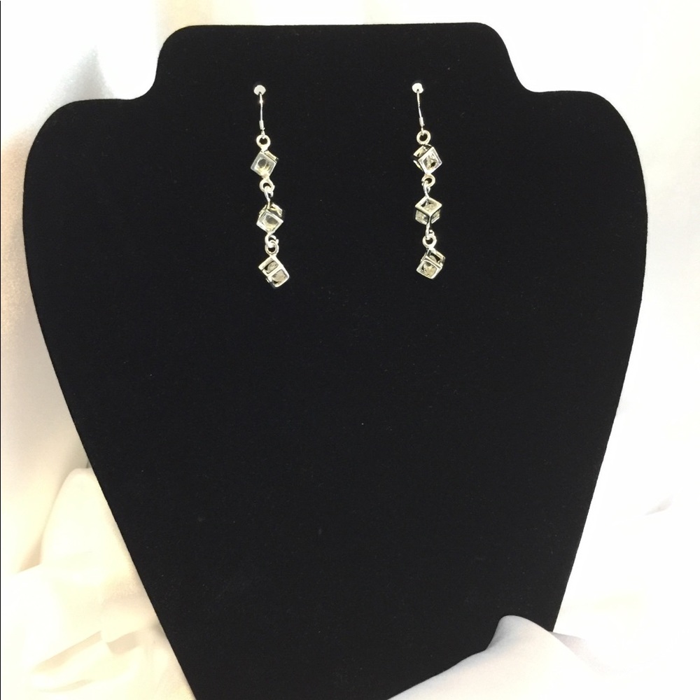 🦋925 Sterling Silver Crystals Cubes French Wires